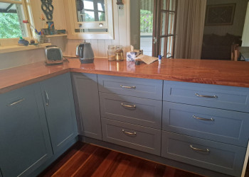 blue-gum-red-gum-timber-kitchen-vanity-benchtops-007