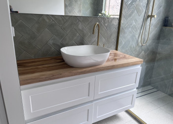 camphor-laurel-timber-kitchen-vanity-benchtops-002