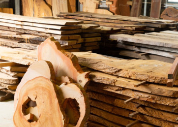 kiln-dried-timber-slabs-and-burls-012